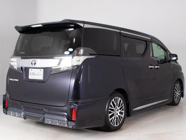 Toyota VELLFIRE 2016 — фото автомобиля 1