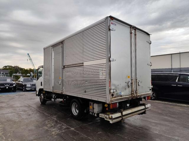 Isuzu ELF TRUCK 2015 — фото автомобиля 1