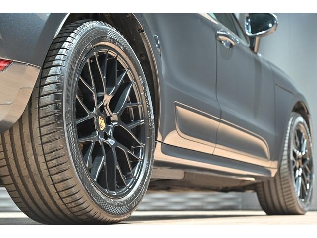 Миниатюра 18