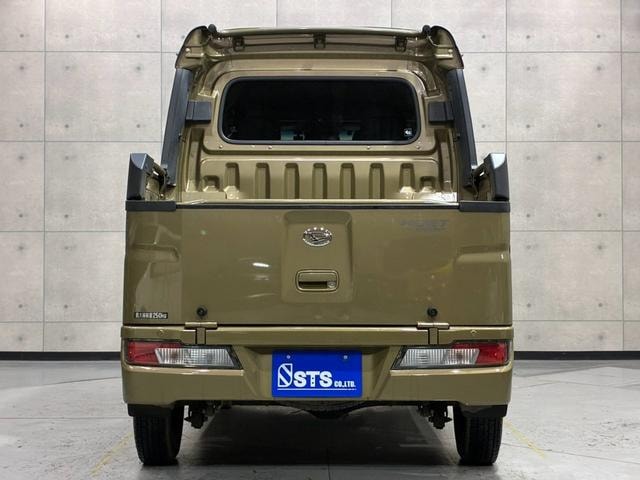 Миниатюра 17