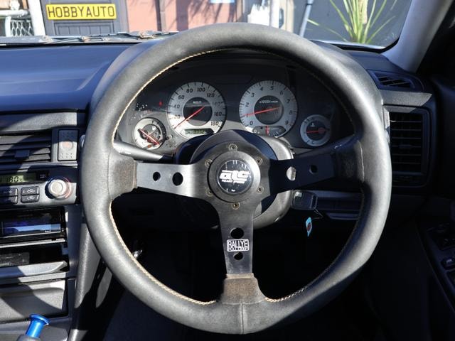 Nissan SKYLINE 2001 — фото автомобиля 1