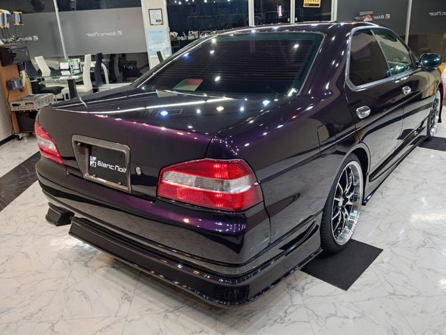 Nissan LAUREL 2001 — фото автомобиля 1