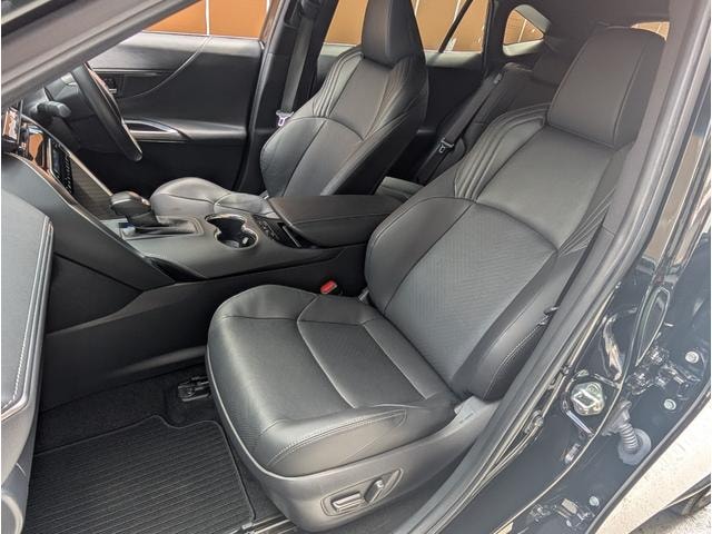 Toyota HARRIER 2023 — фото автомобиля 1