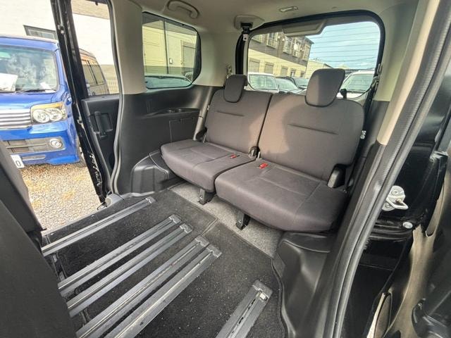 Nissan SERENA 2017 — фото автомобиля 1