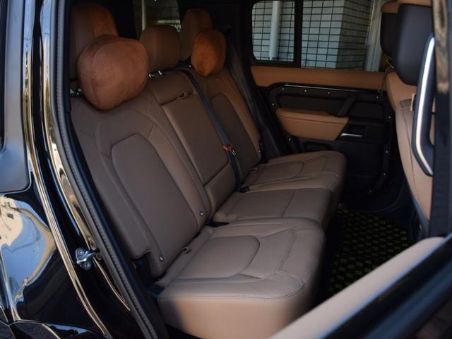 Land Rover DEFENDER 2025 — фото автомобиля 1