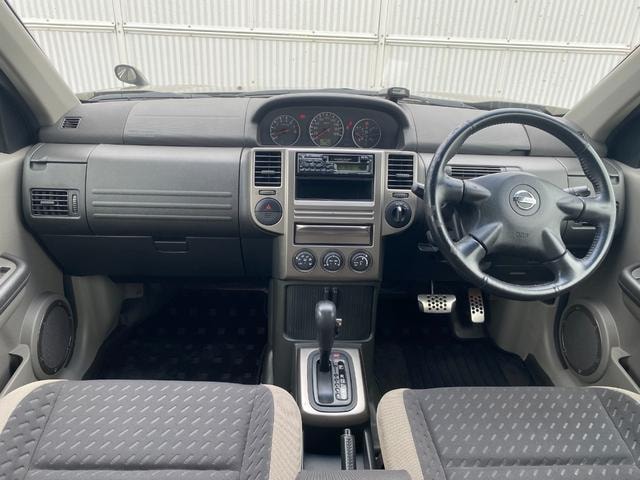 Nissan X-TRAIL 2006 — фото автомобиля 1