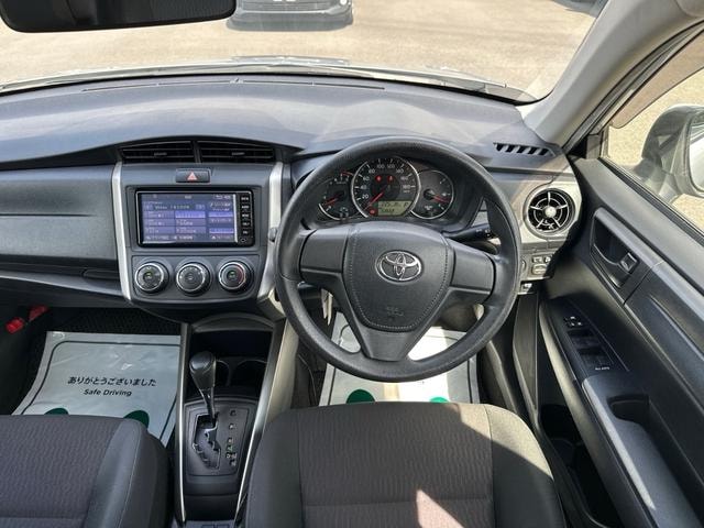 Toyota COROLLA FIELDER 2017 — фото автомобиля 1