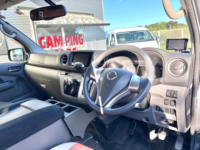 Nissan NV350CARAVAN VAN 2018 — фото автомобиля 1