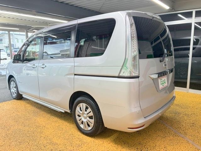 Nissan SERENA 2015 — фото автомобиля 1