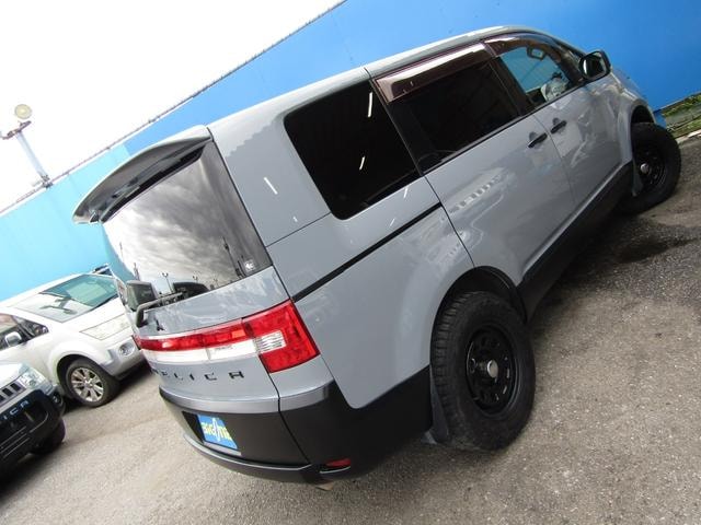 Mitsubishi DELICA D:5 2008 — фото автомобиля 1
