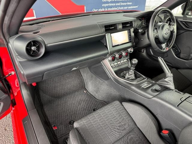 Миниатюра 12