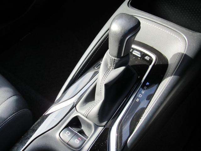 Toyota COROLLASPORT 2018 — фото автомобиля 1