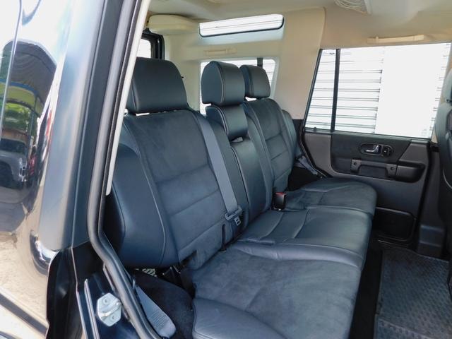Land Rover DISCOVERY 2004 — фото автомобиля 1
