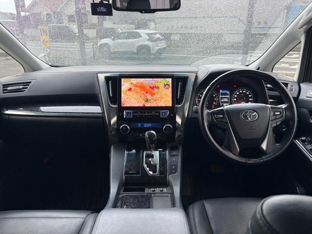 Toyota VELLFIRE 2019 — фото автомобиля 1