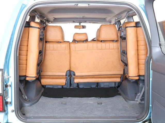 Toyota LAND CRUISER PRADO 2001 — фото автомобиля 1