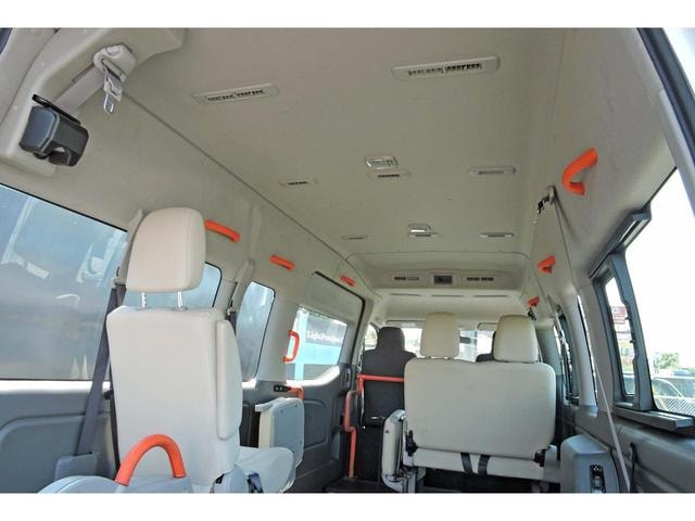 Nissan NV350CARAVAN VAN 2014 — фото автомобиля 1