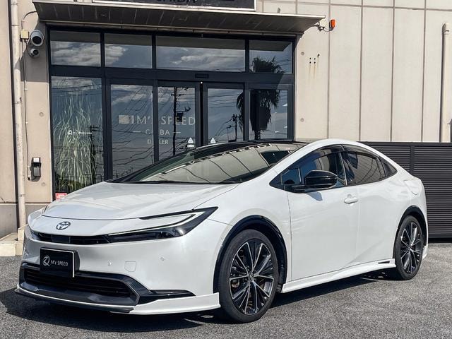 Toyota PRIUS 2023 — фото автомобиля 1