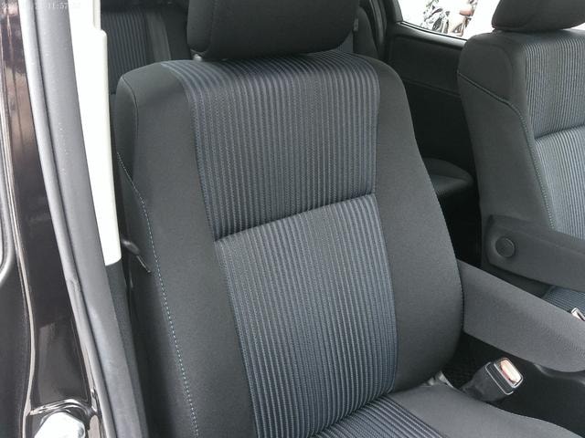 Toyota VOXY 2014 — фото автомобиля 1