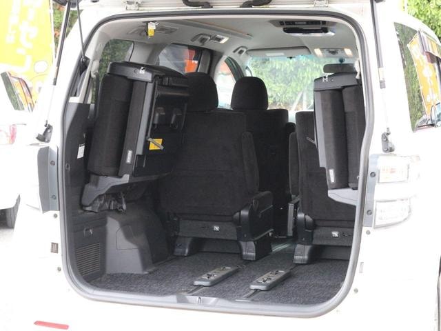 Toyota VELLFIRE 2010 — фото автомобиля 1