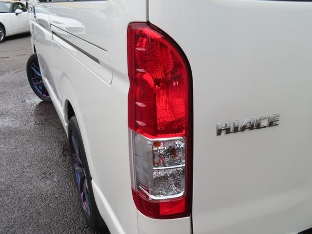 Toyota HIACE VAN 2016 — фото автомобиля 1
