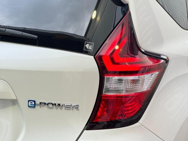 Nissan NOTE 2019 — фото автомобиля 1