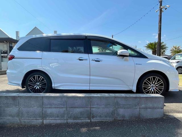 Honda ODYSSEY HYBRID 2016 — фото автомобиля 1
