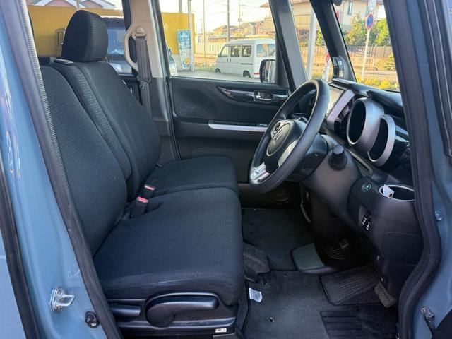 Honda N-BOX CUSTOM 2015 — фото автомобиля 1