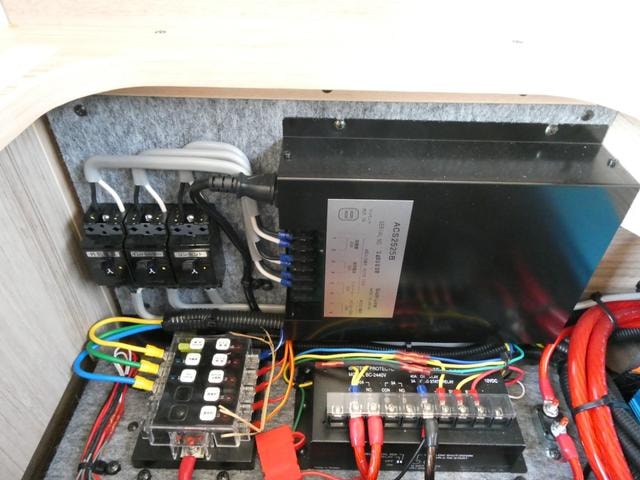 Миниатюра 77