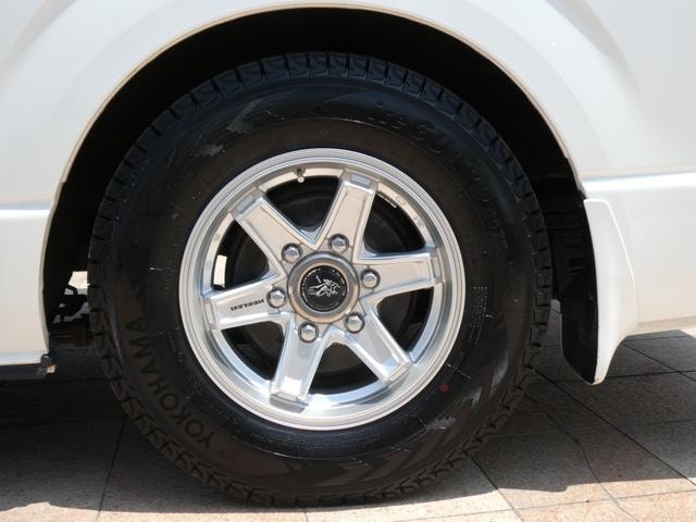Toyota HIACE VAN 2018 — фото автомобиля 1