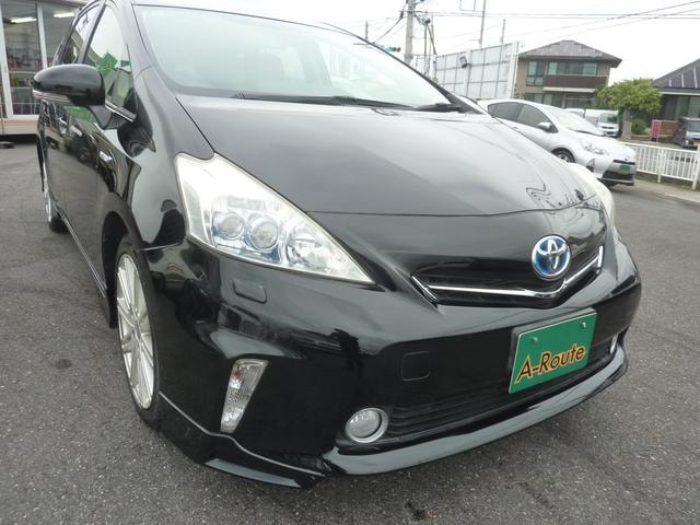Toyota PRIUS ALPHA 2012 — фото автомобиля 1