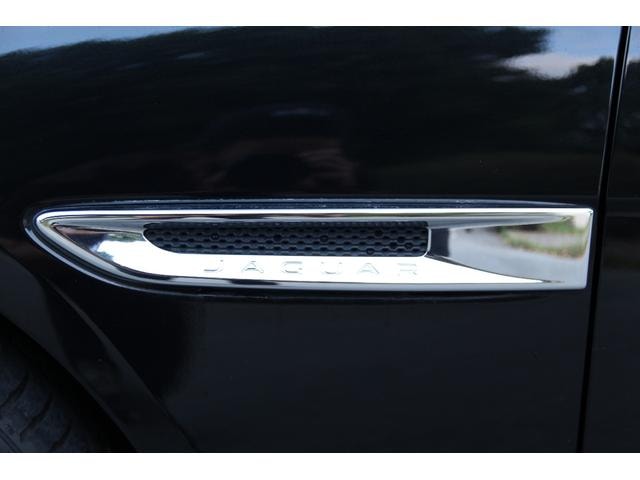 Jaguar XE 2016 — фото автомобиля 1