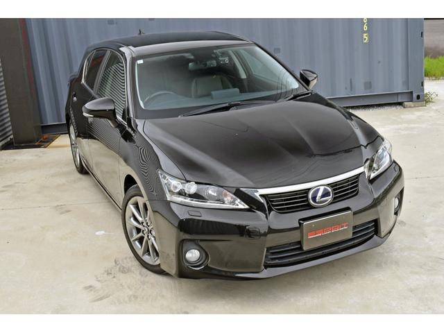 Lexus CT 2013 — фото автомобиля 1