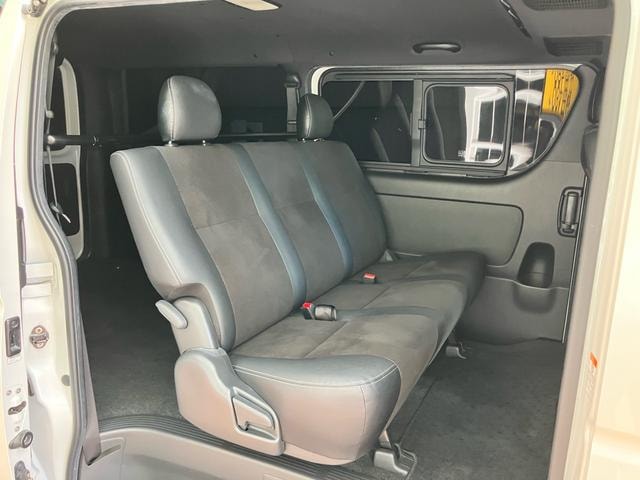 Toyota HIACE VAN 2021 — фото автомобиля 1