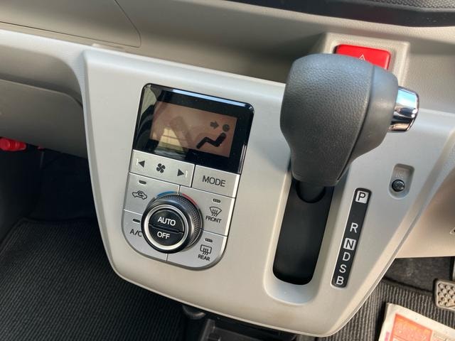 Toyota PIXIS EPOCH 2017 — фото автомобиля 1