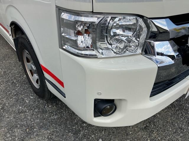 Toyota HIACE VAN 2018 — фото автомобиля 1