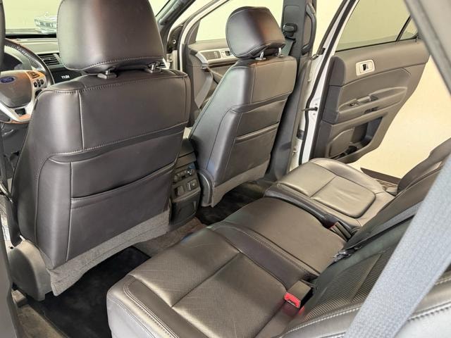 Ford EXPLORER 2012 — фото автомобиля 1