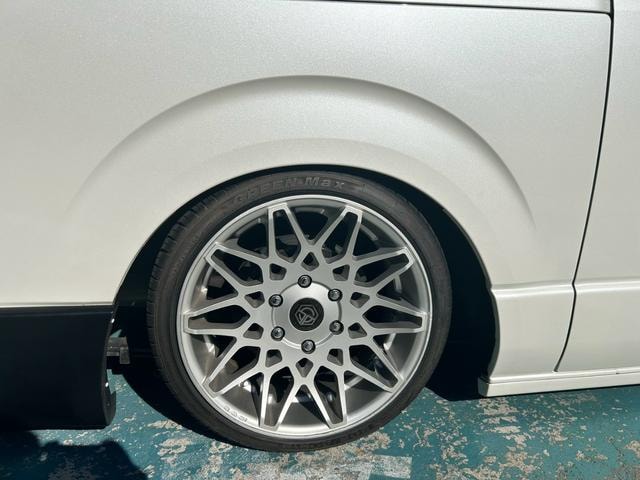 Миниатюра 9