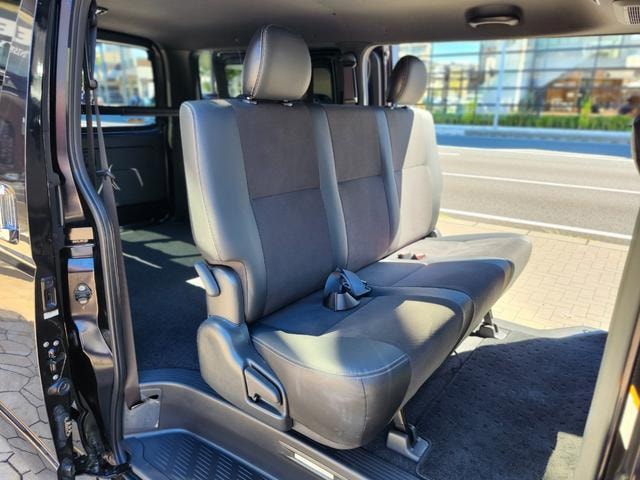 Toyota HIACE VAN 2020 — фото автомобиля 1