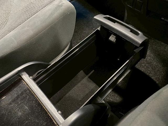 Toyota ESTIMA 2016 — фото автомобиля 1