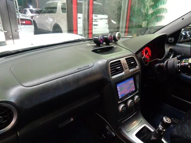 Subaru IMPREZA 2005 — фото автомобиля 1