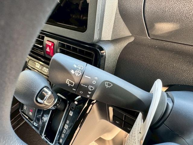 Daihatsu TANTO 2025 — фото автомобиля 1