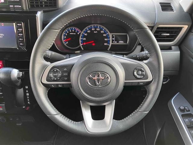 Toyota ROOMY 2022 — фото автомобиля 1