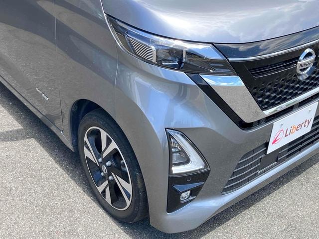 Nissan ROOX 2023 — фото автомобиля 1
