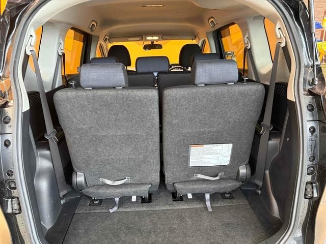 Toyota SIENTA 2016 — фото автомобиля 1