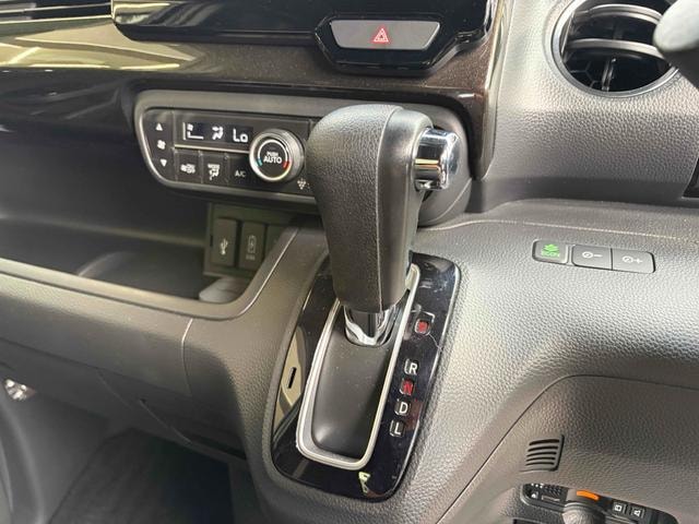 Honda N-BOX CUSTOM 2019 — фото автомобиля 1