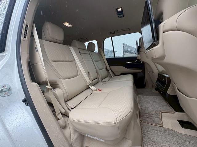 Миниатюра 16