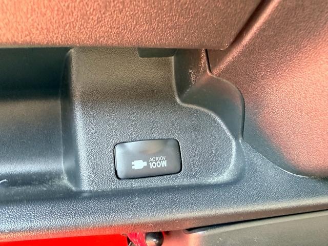 Toyota HIACE VAN 2012 — фото автомобиля 1