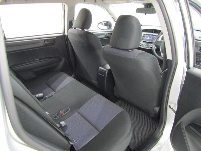 Toyota COROLLA FIELDER 2018 — фото автомобиля 1
