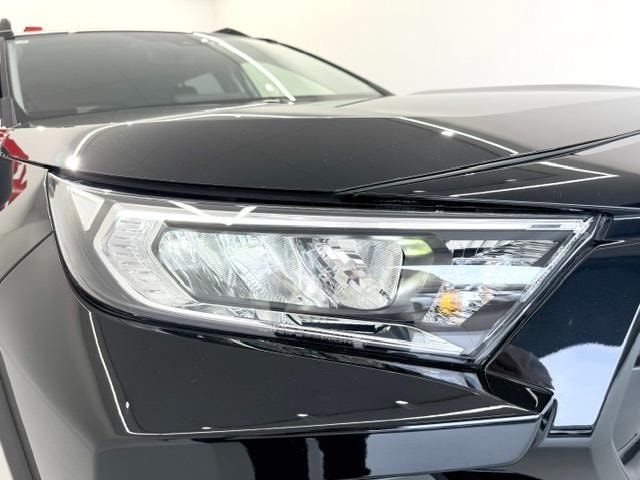 Toyota RAV4 2025 — фото автомобиля 1