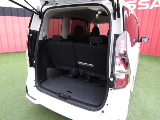 Nissan SERENA 2022 — фото автомобиля 1
